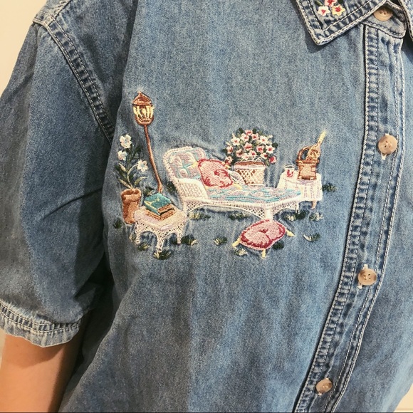LAST CHANCE 🚨 Vintage embroidered button up - Picture 3 of 6